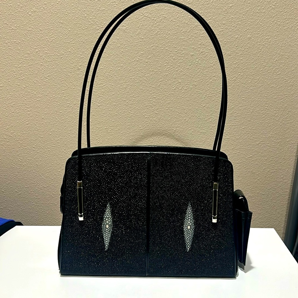 Beautiful stingray purse by Rota
